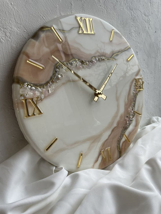 Resin wall clock